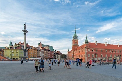 Warszawa City Sightseeing i en Retro Bus