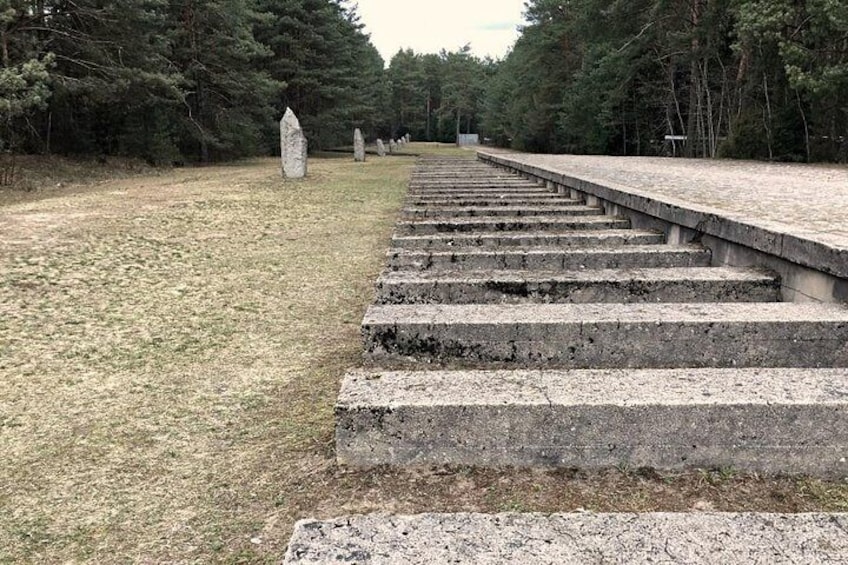 Treblinka Death Camp 6 Hour Private Tour from Warsaw