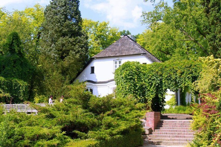 Fryderyk Chopin's Birthplace Half Day Private Tour from Warsaw