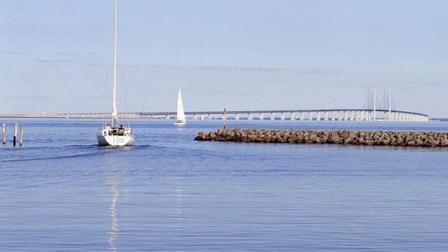 Malmö & Lund Tour, Crossing the Øresund Bridge to Sweden