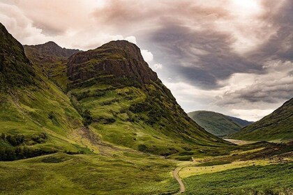 Eilean Donan, Loch Ness & Glenfinnan - 2 Day Tour from Glasgow