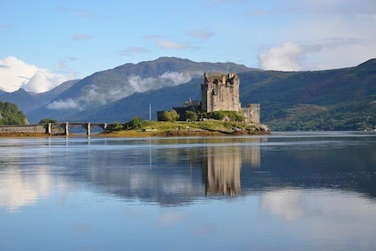 La Isla de Skye y el Castillo de Eilean Donan desde Inverness