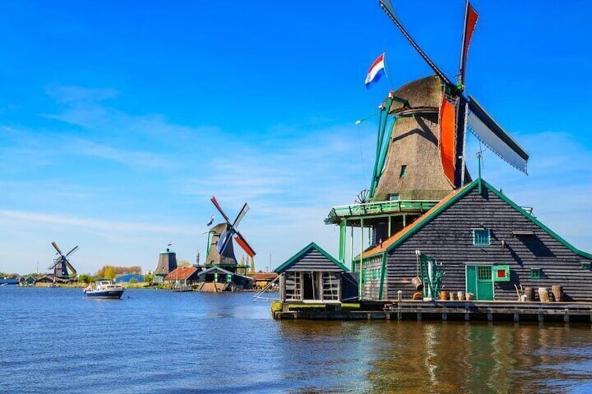 Volendam, Edam and Zaanse Schans Windmills Live Guided Day Tour from Amsterdam