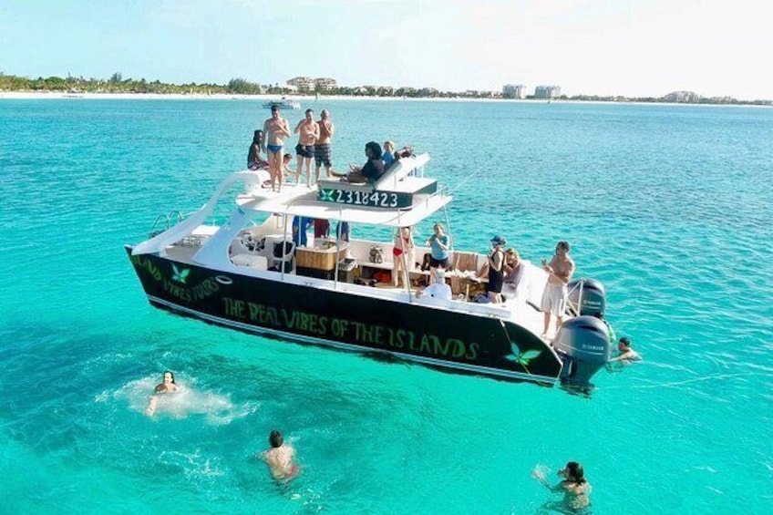 Half Day Grace Bay Snorkeling Cruise from Providenciales