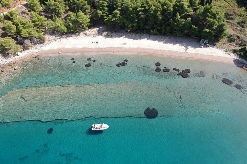 Half-Day Best Beaches & Bays Private Speed Boat Tour