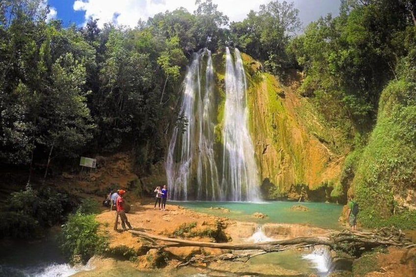 El Limón waterfalls Tour (horse riding & swimming) with lunch