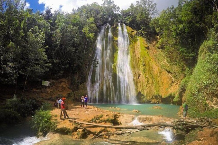 El Limón waterfalls Tour (horse riding & swimming) with lunch