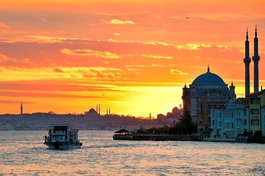 Bosphorus Sunset Cruise in Istanbul