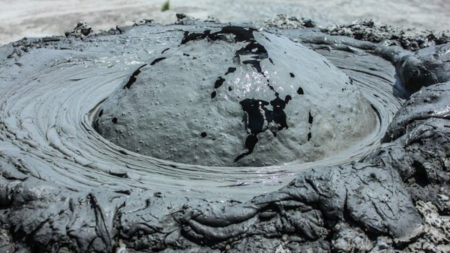 Gobustan, Mud volcanoes, Fire temple, Fire mountain GROUP TOUR