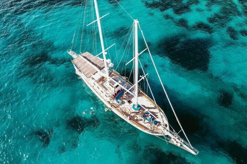 Hera 3 Bay Cruise including the Blue Lagoon