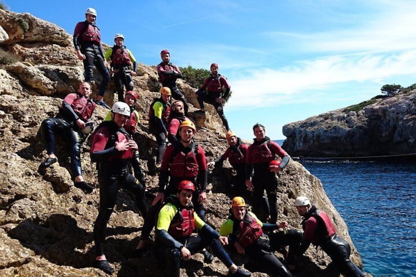 Small-Group Cliff Jumping Experience in Mallorca