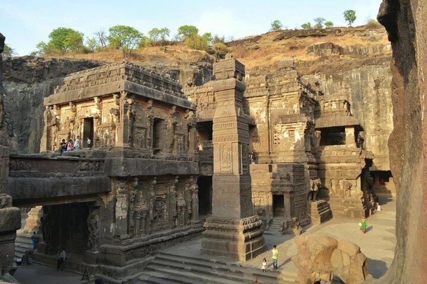 Ellora Caves Guided Day Tour with Other Attractions