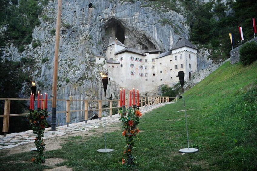 Ljubljana with Postojna Cave and Predjama Castle - smal group - tour from Zagreb