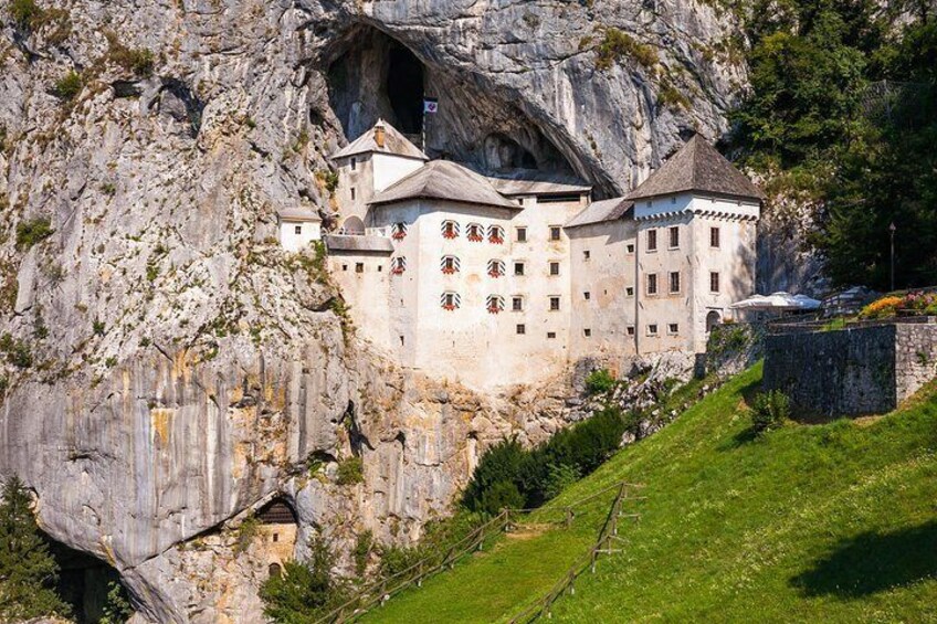 Postojna Cave and Castle Small-Group Day trip from Ljubljana