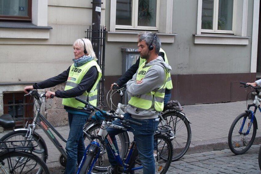 Listening intro before the ride