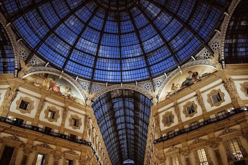 MILAN PRIVATE WALKING TOUR BY NIGHT: AMAZING MILAN - 2 h