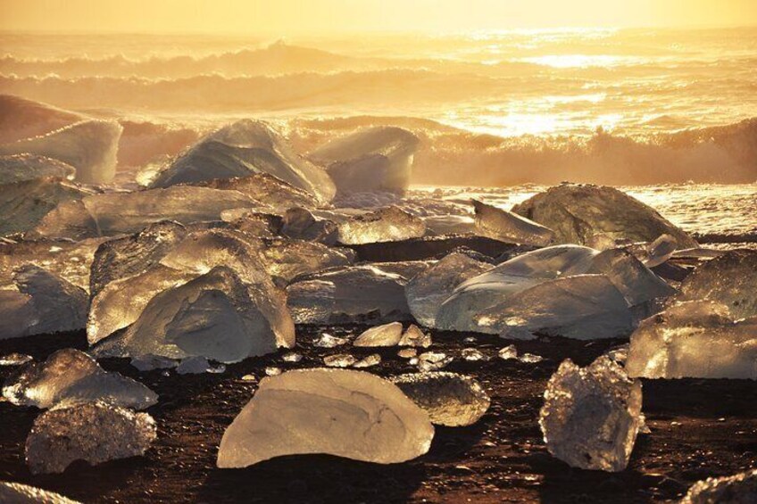 "Diamond" beach at the Glacier Lagoon