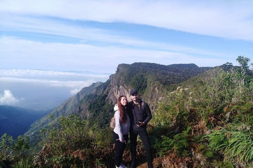 Horton Plains-World's End Tour and Tea Factory Tour From Nuwaraeliya