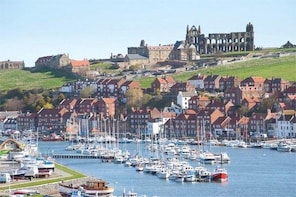 Whitby and The North York Moors Day Trip from York