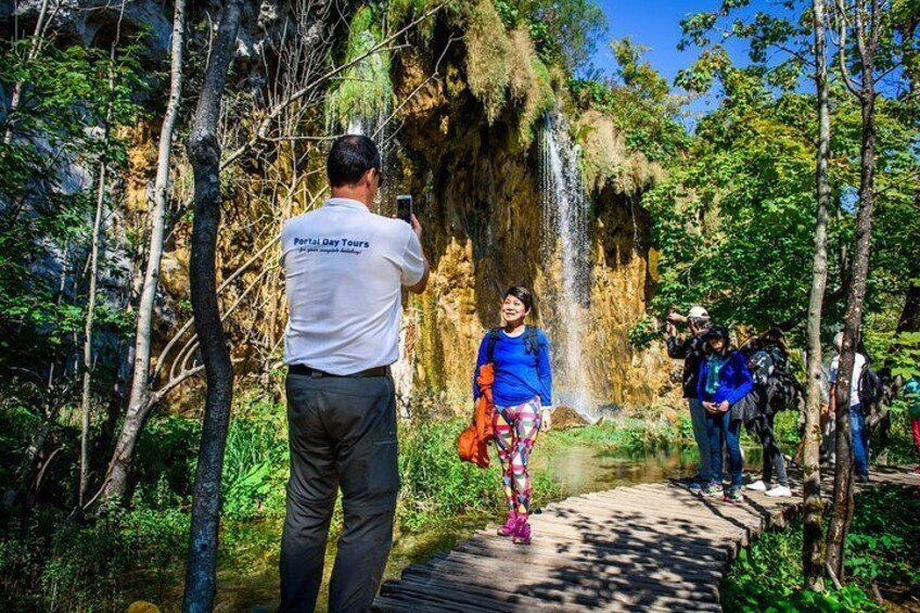 Zagreb to Split Group Transfer with Plitvice Lakes Tour Entrance ticket included