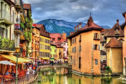 Private trip from Geneva to Annecy in France