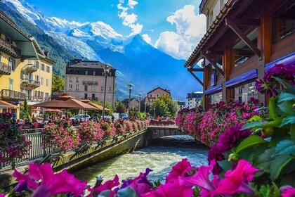 Private trip from Geneva to Swiss Riviera Montreux & Chamonix in France