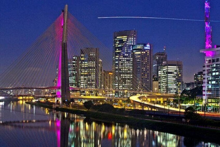São Paulo Bustling Nightlife & Hottest Touristic Points – 5-hour Private Tour