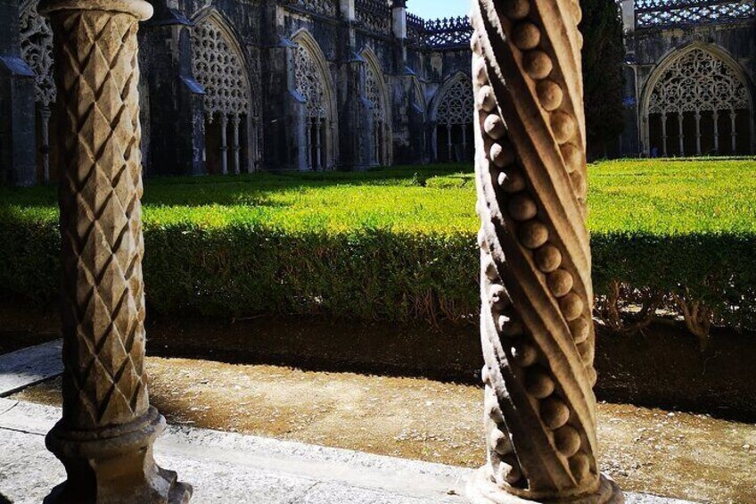 3 World Heritage Sites: Alcobaça, Batalha & Tomar Monasteries - Private Tour
