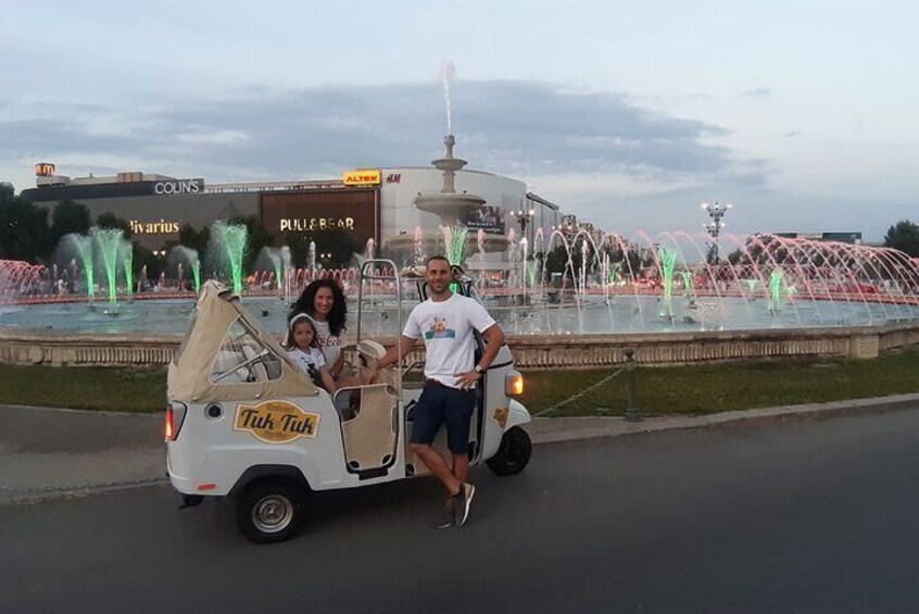 Tuk Tuk Bucharest Complete Tour w/tickets for Palace of the Parliament