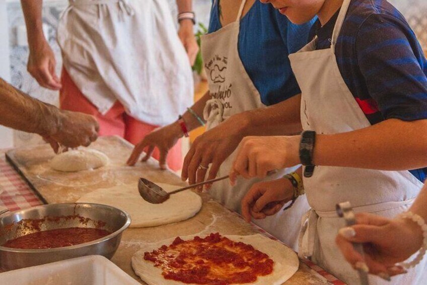 Sorrento Pizza Making