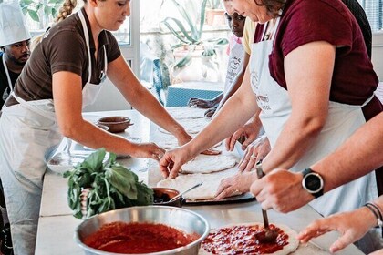 Sorrento Pizza Making