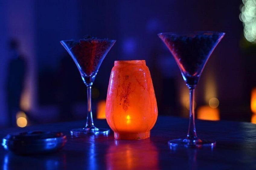 Pune: Pub Crawl (3 Hours Guided Bar Hopping Tour)