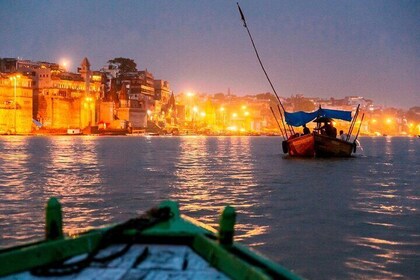 Sunrise in Varanasi Tour with a local with free Ganga Aarti and Boat Ride