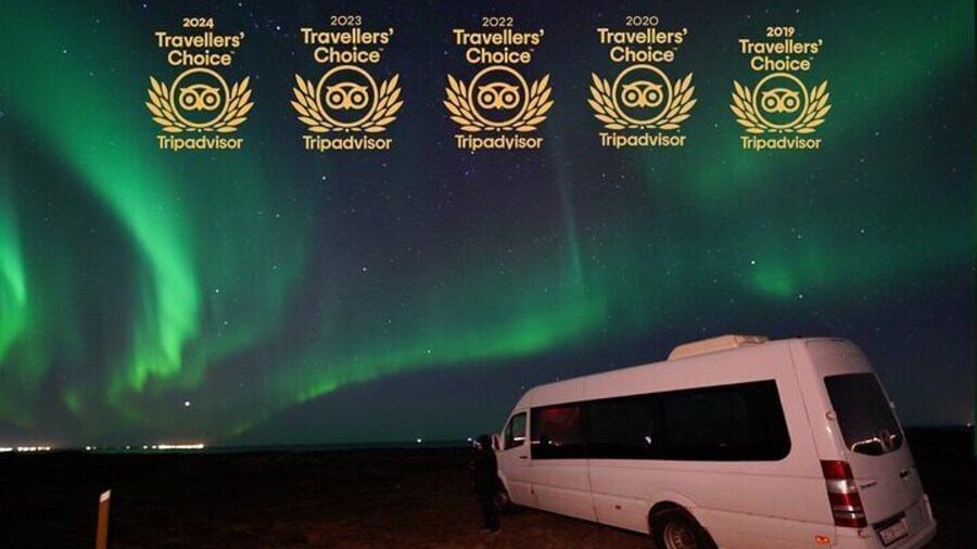 Northern Lights Tour In Iceland from Reykjavik with PRO photos