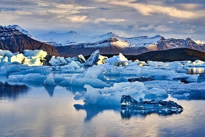 Private South Coast & Glacier Lagoon tour from Reykjavik