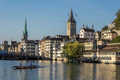 3 in 1: Spaziergang durch Zürich - Bootstour auf dem See - Seilbahnfahrt na...