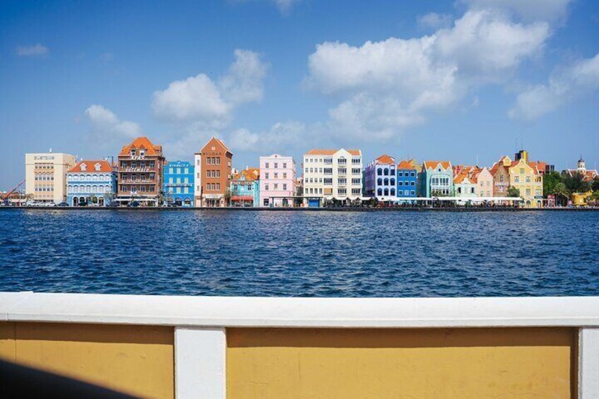 Discover Willemstad & Lunch ( Half day tour)