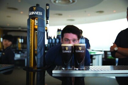 Private Whisky- und Biertour durch Dublin: Guinness Storehouse und Jameson ...