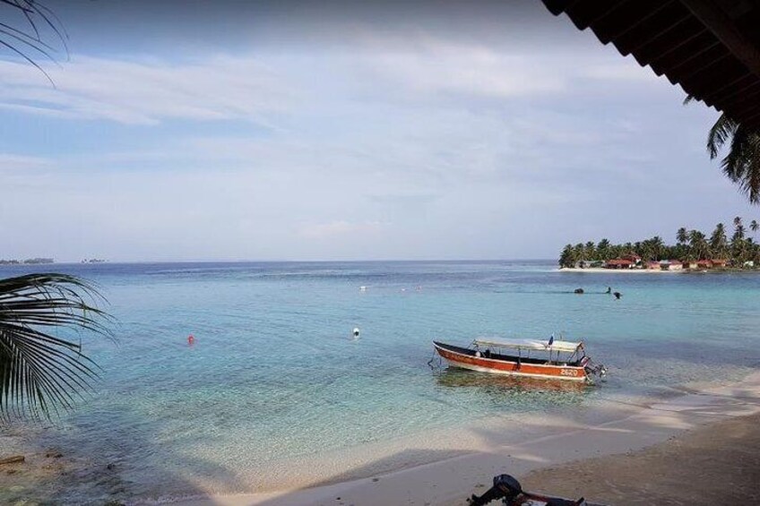 Stay in Perro Chico Island - San Blas Guna Ayala