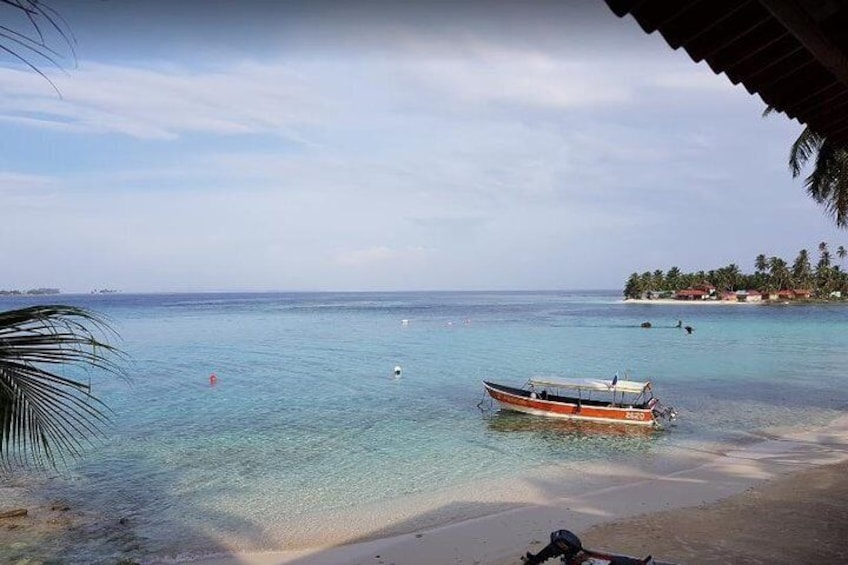 Stay in Perro Chico Island - San Blas Guna Ayala