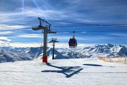 Winter Fun for Families: Sabaduri, Ananuri, Gudauri Adventure