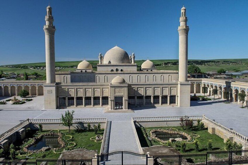 Private Sheki Tours: Juma Mosque