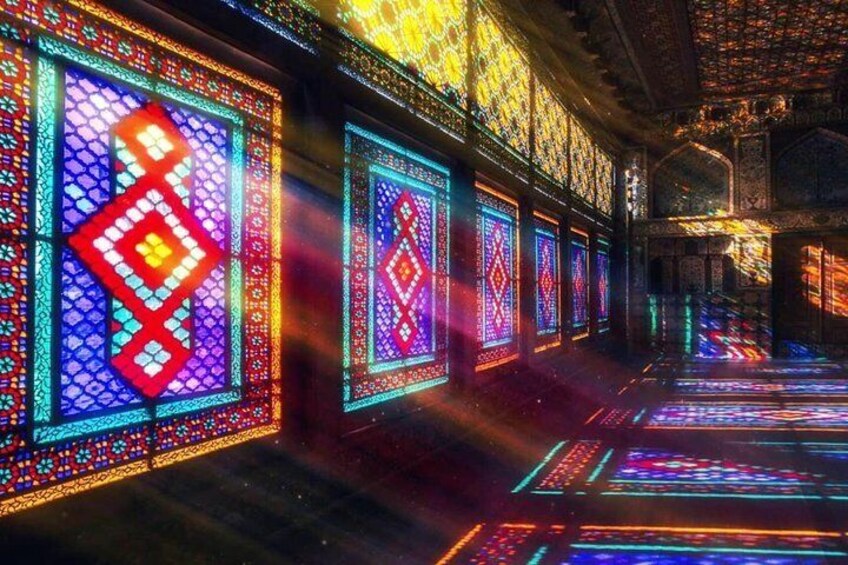 The Best Highlights of Azerbaijan: Amazing inside view of the Sheki Khan Palace