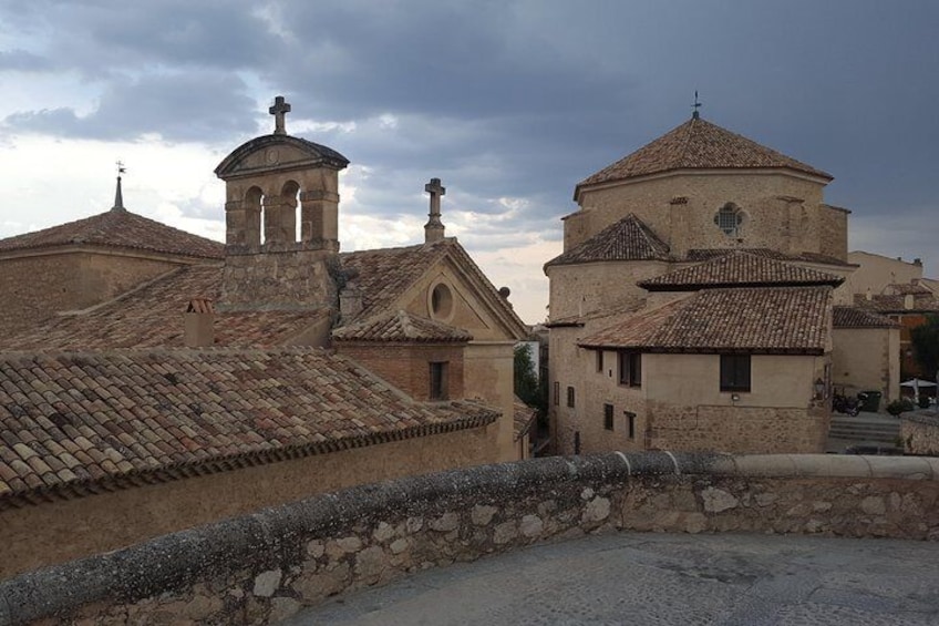 Day trip to Cuenca with guided tour and entrance to the cathedral
