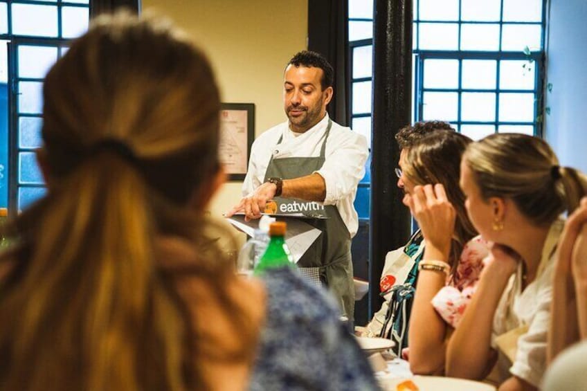 Authentic Portuguese Cooking Class and Dinner in a Lisbon Home