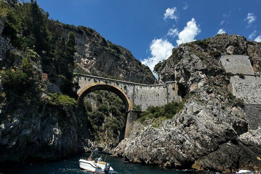 Amalfi Coast Small Group Day Boat Tour with Limoncello Onboard