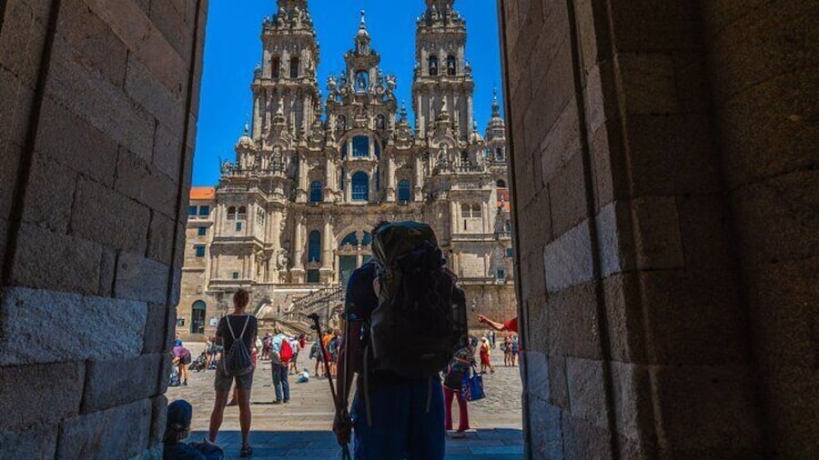 Day Trip from Porto to Santiago de Compostela and Valença