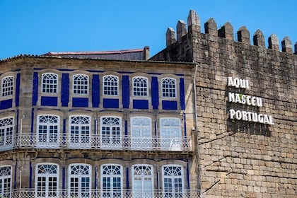 Minho Tour Private (Braga and Guimarães) Full Day