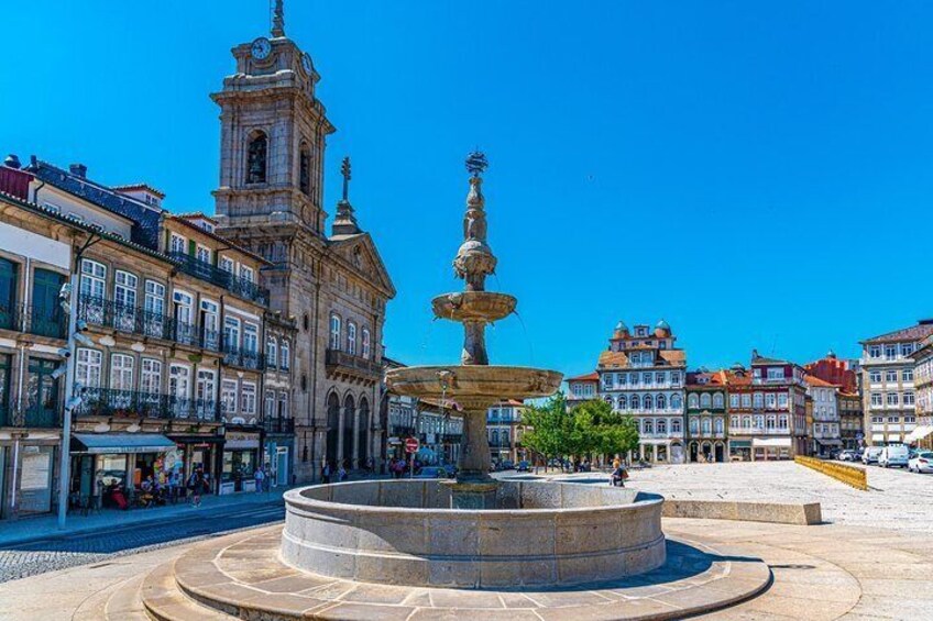 Toural Square