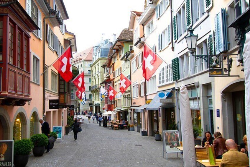 Historical Walk of Zurich - Discover the city with a Local
